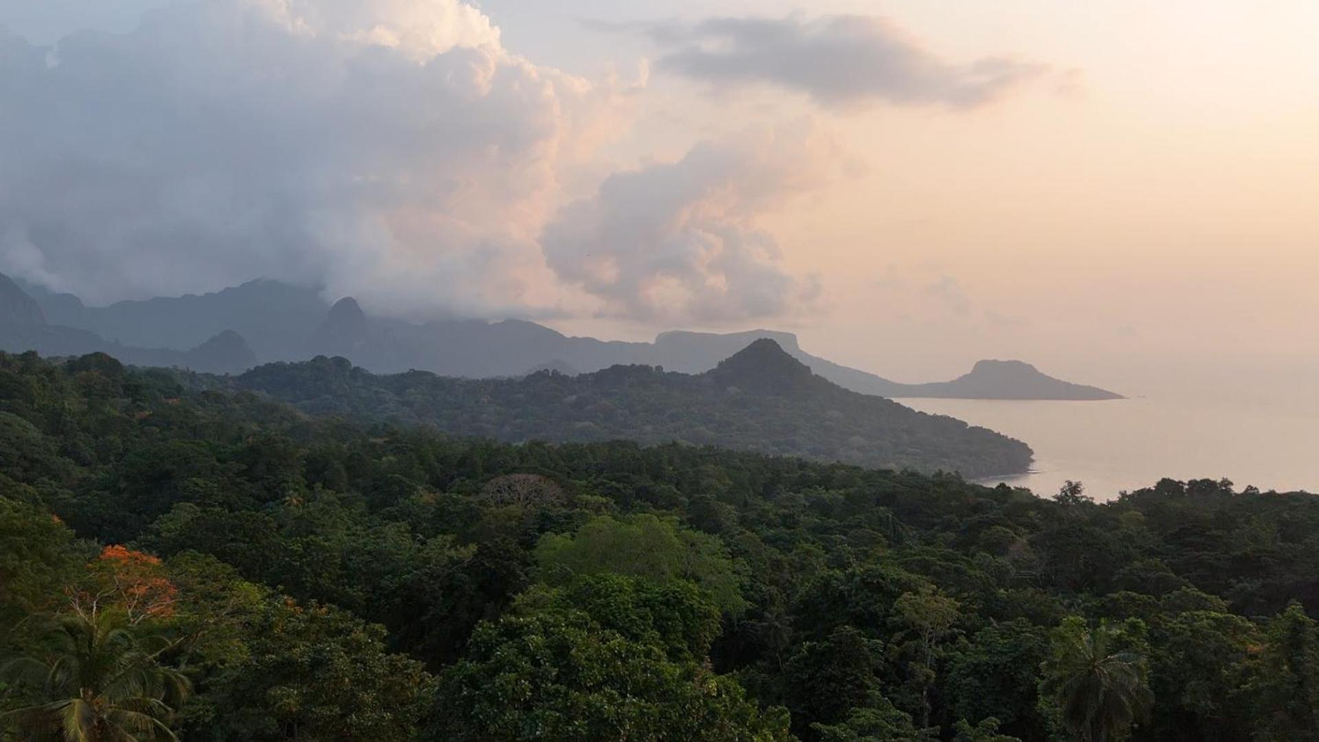 World'S View Wild Camping Salaszoi, Principe Island Santo António Exterior foto